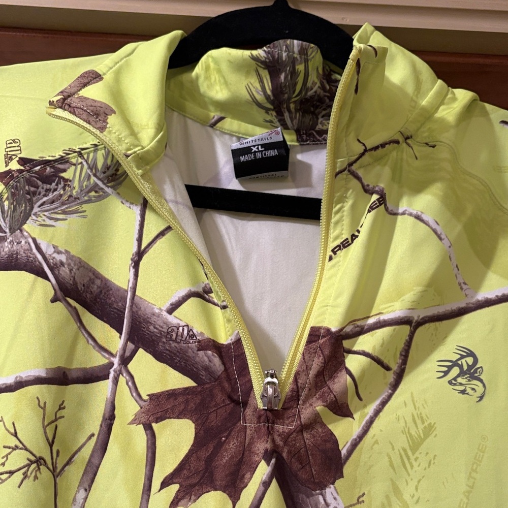 Legendary Whitetails Women's Long Sleeve Tee - Green and Brown - Picture 4 of 6